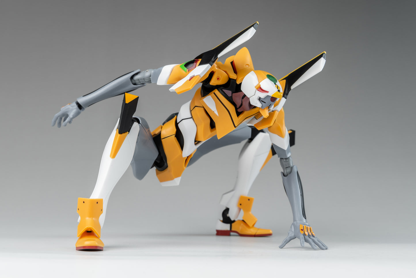 EVANGELION - 20cm EVA-00 Proto Type Model Kit